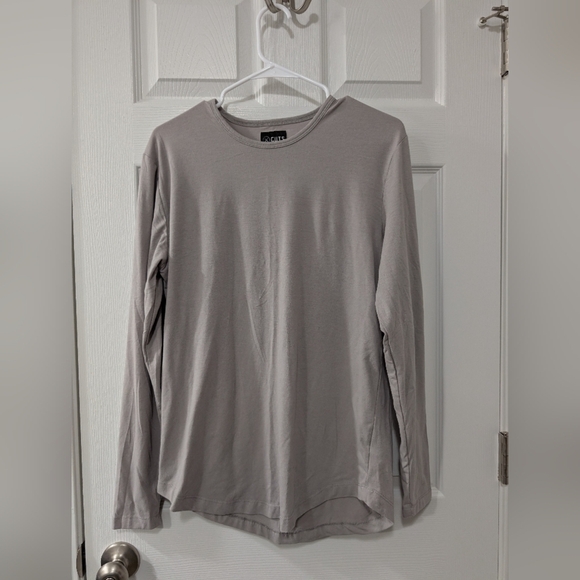 Cuts Mens Large Curved Hem Long Sleeve T-Shirt, Gray, Athleisure - Picture 1 of 5